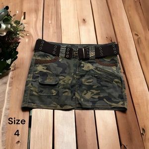 Camp skirt with belt size 4